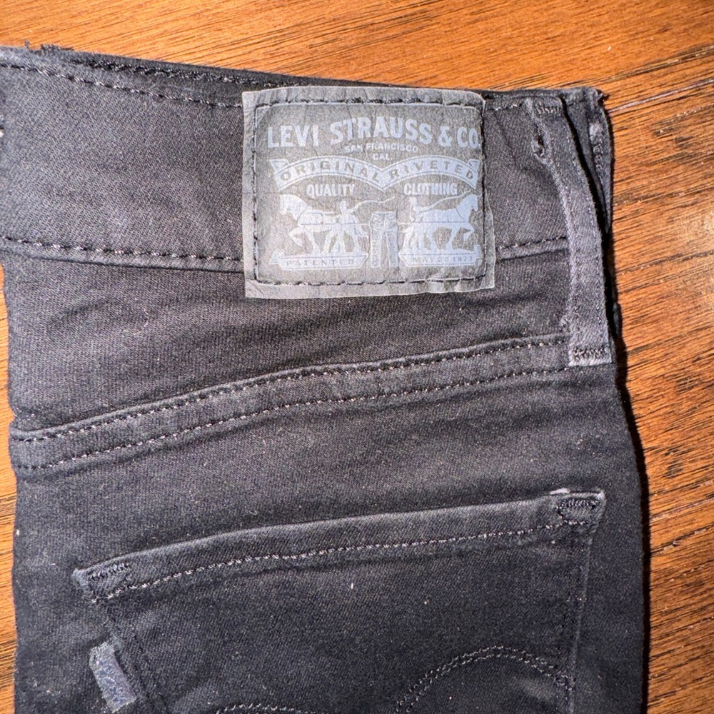 Levis 724 black jeans